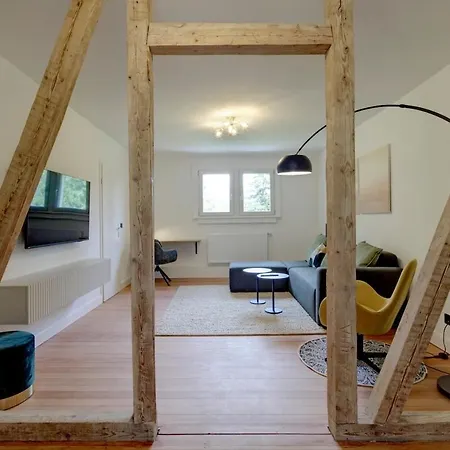 Apartment Frisch Sanierte Mit Zwei Schlafzimmern In Historischem Baudenkmal Feldberg (Baden-Wurttemberg)